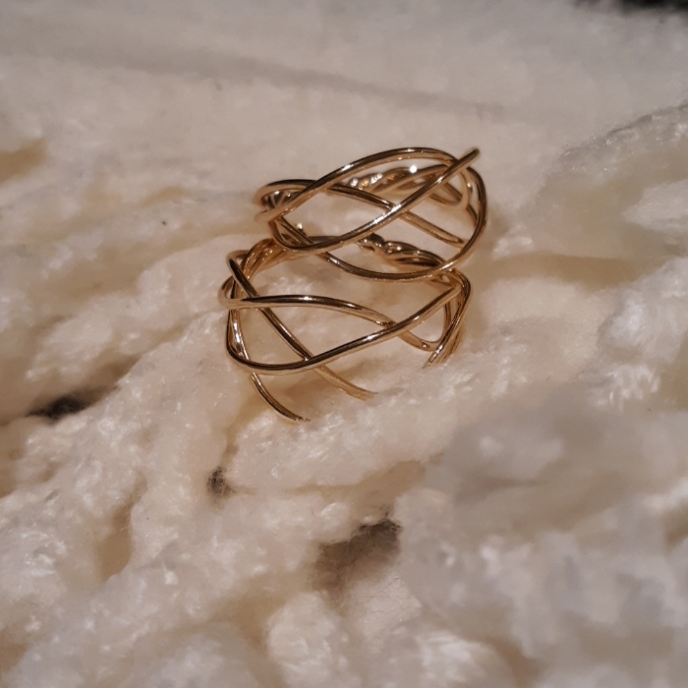Gold twisted strand earrings